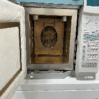 Agilent 6890N GC with Sampler 100positions - SSL FID image 2